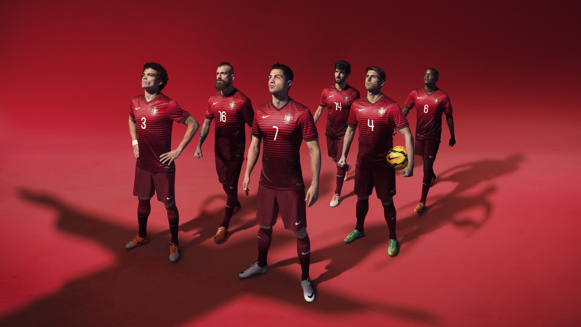 职业联赛季前训练营开放球迷参观提升粉丝参与感，职业联赛的要求